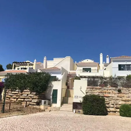 Stunning 3 Bed With Pool Appartement