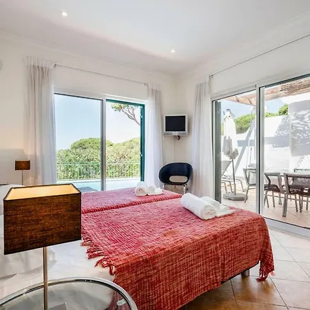 Stunning 3 Bed With Pool Appartement Vale do Lobo