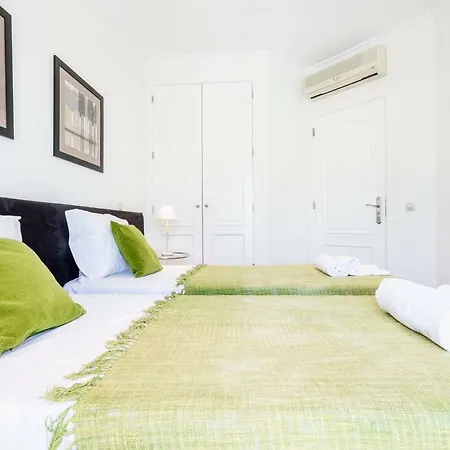 Stunning 3 Bed With Pool