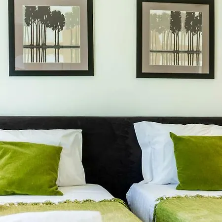 Stunning 3 Bed With Pool Apartment Vale do Lobo