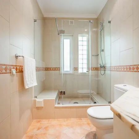 Stunning 3 Bed With Pool Apartment Vale do Lobo